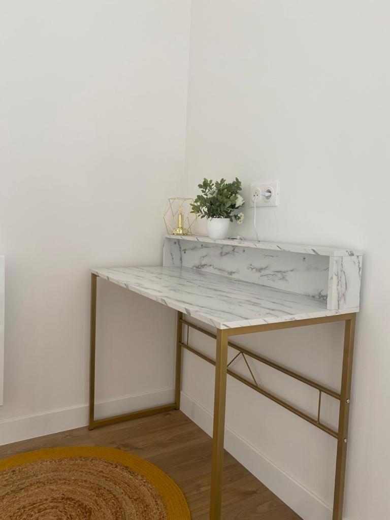 Elegance & Confort Au Coeur De Cholet ! Εξωτερικό φωτογραφία